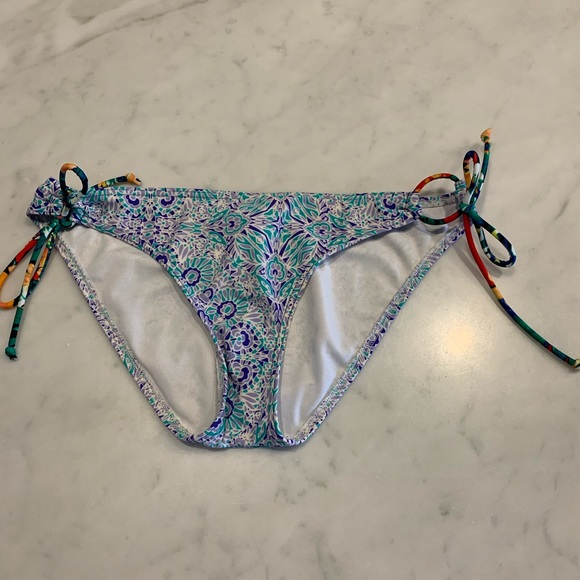 DESIGN LAB | Bikini - Picture 2 of 9